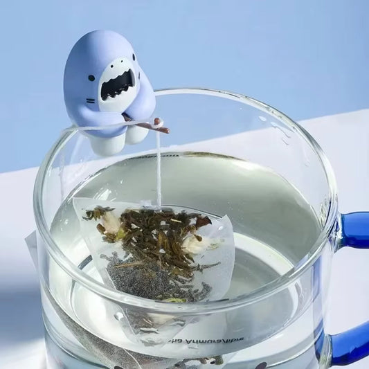 Shark fisherman tea infuser